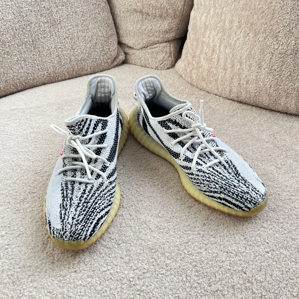 YZY BOOST 350 V2 ZEBRA!